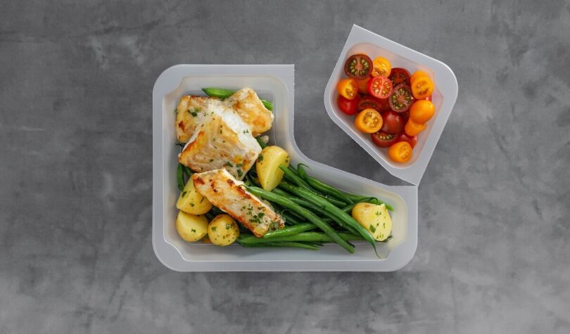 pojemniki dwudzielne cateringowe